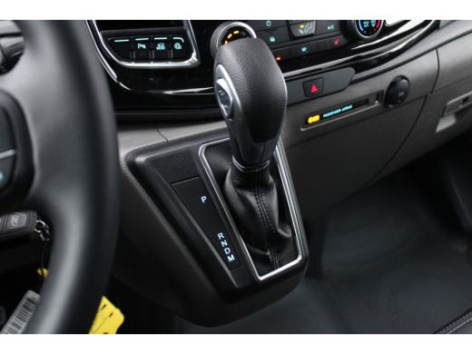 Ford Transit Custom 300 2.0 TDCI L2H1 Sport | Automaat | Camera | Half-Leder | Stoel- en voorruitverwarming | Apple C... ActivLease financial lease