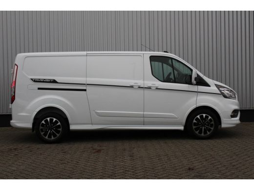Ford Transit Custom 300 2.0 TDCI L2H1 Sport | Automaat | Camera | Half-Leder | Stoel- en voorruitverwarming | Apple C... ActivLease financial lease