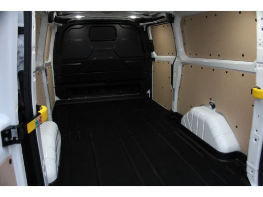Ford Transit Custom 300 2.0 TDCI L2H1 Sport | Automaat | Camera | Half-Leder | Stoel- en voorruitverwarming | Apple C... ActivLease financial lease
