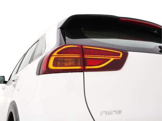 Kia Niro 1.6 GDi Hybrid DynamicLine (INCL-BTW) Aut. *NAVI-FULLMAP | KEYLESS | ADAPTIVE-CRUISE | 1/2-LEATHE... ActivLease financial lease