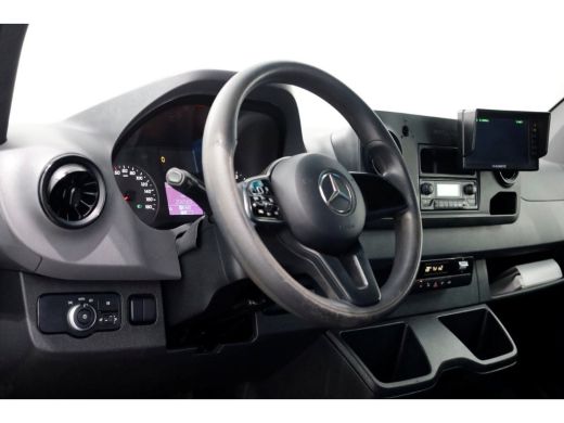 Mercedes Sprinter 311 CDI 7G Automaat RWD Bakwagen met achterdeuren Airco 2-Persoons 02-2021 ActivLease financial lease