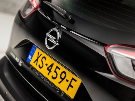 Opel Crossland X 1.2 Turbo Innovation Sport Automaat (APPLE CARPLAY, GROOT NAVI, STUUR/STOELVERWARMING, GETINT GLA... ActivLease financial lease