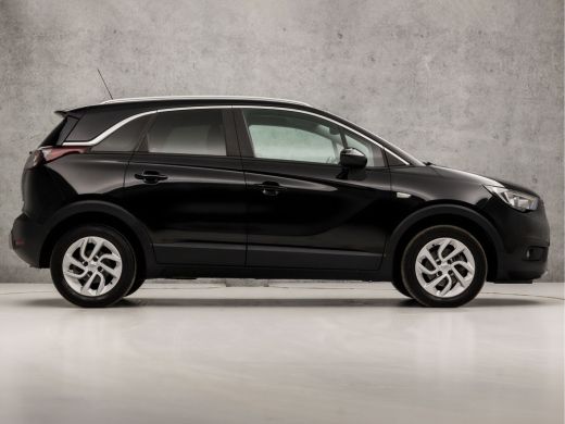 Opel Crossland X 1.2 Turbo Innovation Sport Automaat (APPLE CARPLAY, GROOT NAVI, STUUR/STOELVERWARMING, GETINT GLA... ActivLease financial lease