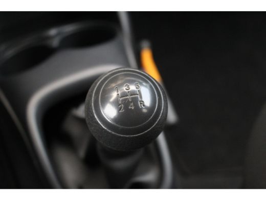 Peugeot 108 1.0 e-VTi Active | Airco | Centr Verg | Bluetooth | Leder Stuurwiel | ActivLease financial lease
