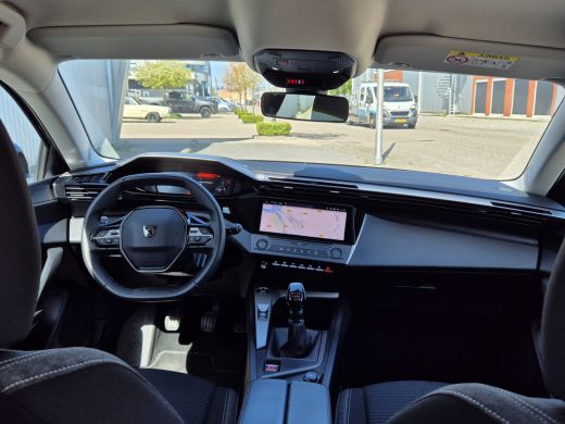Peugeot 308 SW Peugeot SW Active Pack Business 1.2 PureTech 110 | Bluetooth | Cruise control | Keyless start ActivLease financial lease