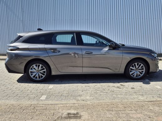 Peugeot 308 SW Peugeot SW Active Pack Business 1.2 PureTech 110 | Bluetooth | Cruise control | Keyless start ActivLease financial lease