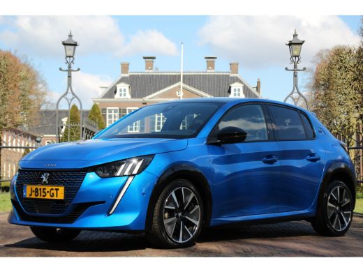Peugeot e-208 EV GT 350 50 kWh | PANODAK | LEDER | 360° CAMERA | DEALER OH! | 17'' LMV | STOELVERWARMING | NL-A... Peugeot e-208 EV GT 350 50 kWh | PANODAK | LEDER | 360° CAMERA | DEALER OH! | 17'' LMV | STOELVERWARMING | NL-A...