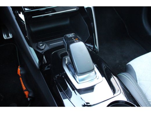 Peugeot e-208 EV GT 350 50 kWh | PANODAK | LEDER | 360° CAMERA | DEALER OH! | 17'' LMV | STOELVERWARMING | NL-A... ActivLease financial lease