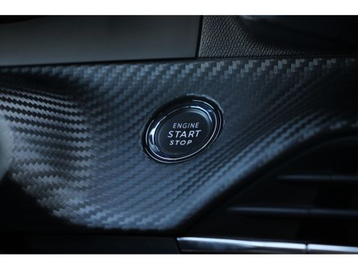 Peugeot e-208 EV GT 350 50 kWh | PANODAK | LEDER | 360° CAMERA | DEALER OH! | 17'' LMV | STOELVERWARMING | NL-A... ActivLease financial lease