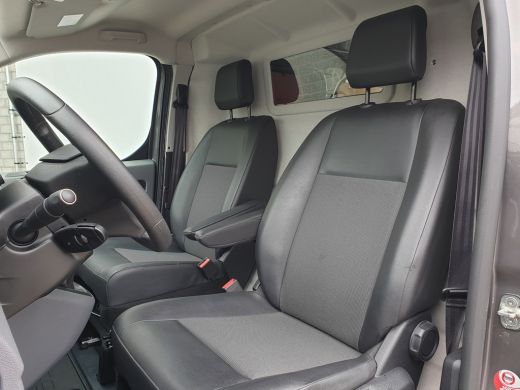 Peugeot Expert 1.5 BlueHDI 120 Compact Urban | Achterklep met ruit | Achteruitrijcamera | Navigatiesysteem full map ActivLease financial lease