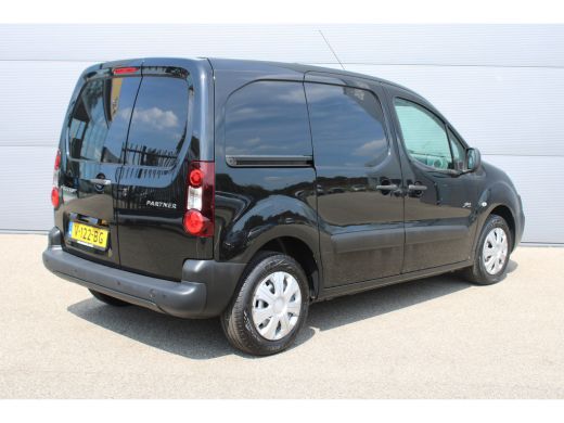 Peugeot Partner 1.6 HDI 75PK | AIRCO | PARKEERSENSOREN ACHTER | RADIO CD SPELER | CENTRALE VERGRENDELING | AIRCO ... ActivLease financial lease