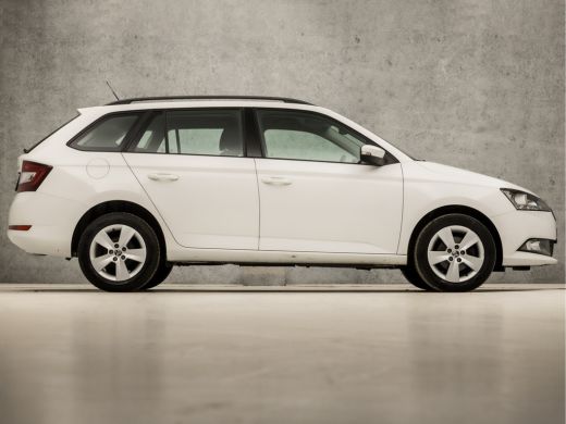 Skoda Fabia Combi 1.0 Clever (APPLE CARPLAY, NAVIGATIE, CLIMATE, SPORTSTOELEN, PARKEERSENSOREN, DAB+, CRUISE,... ActivLease financial lease