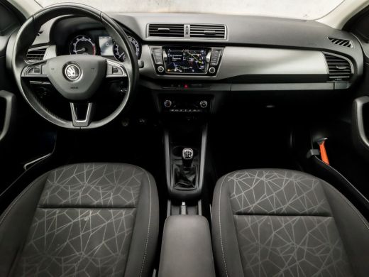 Skoda Fabia Combi 1.0 Clever (APPLE CARPLAY, NAVIGATIE, CLIMATE, SPORTSTOELEN, PARKEERSENSOREN, DAB+, CRUISE,... ActivLease financial lease