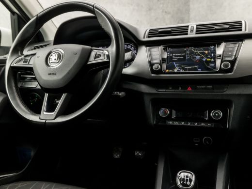Skoda Fabia Combi 1.0 Clever (APPLE CARPLAY, NAVIGATIE, CLIMATE, SPORTSTOELEN, PARKEERSENSOREN, DAB+, CRUISE,... ActivLease financial lease