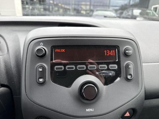Toyota Aygo 1.0 VVT-i x-fun **AIRCO/ BEGRENZER/ 36 MAANDEN GARANTIE** ActivLease financial lease