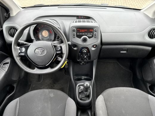 Toyota Aygo 1.0 VVT-i x-fun **AIRCO/ BEGRENZER/ 36 MAANDEN GARANTIE** ActivLease financial lease