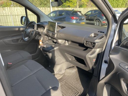 Toyota PROACE CITY 1.5 D-4D Live Long | Navigatie | Apple CarPlay/Android auto | Achteruitrijcamera | Trekhaak ActivLease financial lease