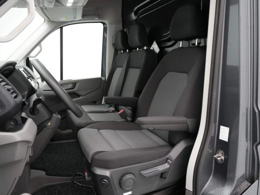 Volkswagen Crafter 30 2.0 TDI 140pk DSG L3H3 Highline Navi via App Camera Trekhaak Voorruitverwarming ActivLease financial lease