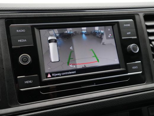 Volkswagen Crafter 35 2.0 TDI 140pk DSG L3H3 Highline EURO VI Navi via App Trekhaak Camera Voorruitverwarming ActivLease financial lease
