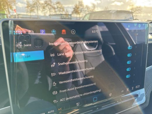 Volkswagen Passat Variant 1.5 eHybrid R-Line PHEV | R-Line Black | 272Pk | Leder | Trekhaak | Pano Dak | LED Matrix | ActivLease financial lease