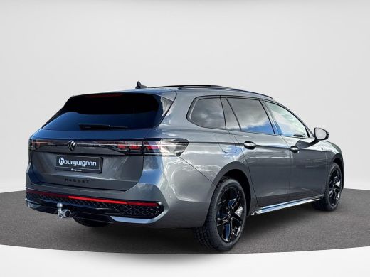 Volkswagen Passat Variant 1.5 eHybrid R-Line PHEV | R-Line Black | 272Pk | Leder | Trekhaak | Pano Dak | LED Matrix | ActivLease financial lease