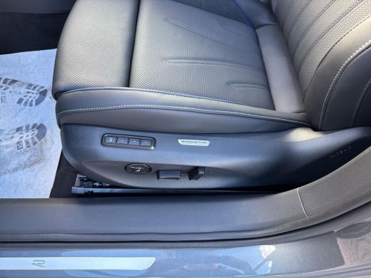 Volkswagen Passat Variant 1.5 eHybrid R-Line PHEV | R-Line Black | 272Pk | Leder | Trekhaak | Pano Dak | LED Matrix | ActivLease financial lease
