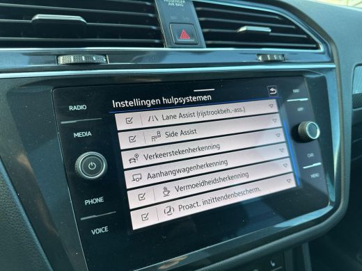 Volkswagen Tiguan 1.4 TSI eHybrid R-Line Business+ | Trekhaak | Pano Dak | A-Camera | IQ Light | PHEV | ActivLease financial lease