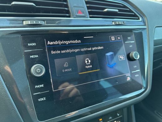 Volkswagen Tiguan 1.4 TSI eHybrid R-Line Business+ | Trekhaak | Pano Dak | A-Camera | IQ Light | PHEV | ActivLease financial lease