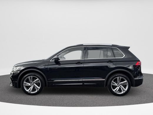 Volkswagen Tiguan 1.4 TSI eHybrid R-Line Business+ | Trekhaak | Pano Dak | A-Camera | IQ Light | PHEV | ActivLease financial lease