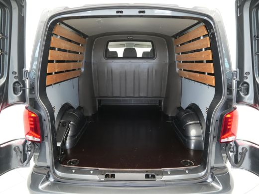 Volkswagen Transporter 2.0 TDI 150pk DSG L2H1 30 DC Navigatie Trekhaak Acc Pdc ActivLease financial lease