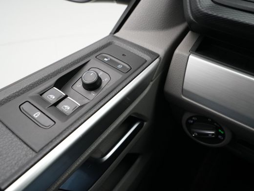 Volkswagen Transporter 2.0 TDI 150pk DSG L2H1 30 DC Navigatie Trekhaak Acc Pdc ActivLease financial lease