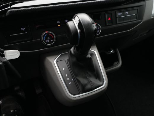 Volkswagen Transporter 2.0 TDI 150pk DSG L2H1 30 DC Navigatie Trekhaak Acc Pdc ActivLease financial lease