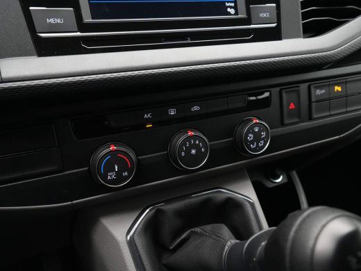 Volkswagen Transporter 2.0 TDI L2H1 30 DC Comfortline Navi via App Trekhaak Pdc Airco Cruise ActivLease financial lease