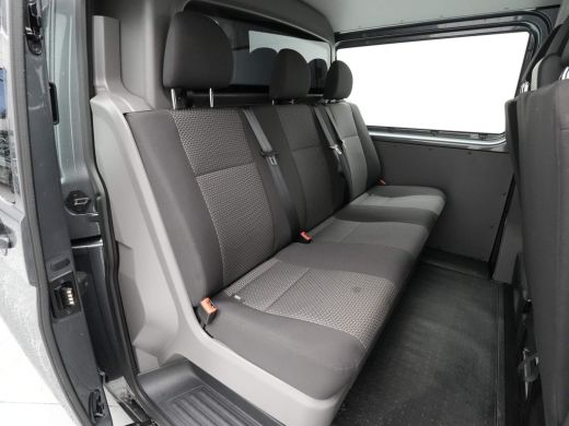 Volkswagen Transporter 2.0 TDI L2H1 30 DC Comfortline Navi via App Trekhaak Pdc Airco Cruise ActivLease financial lease