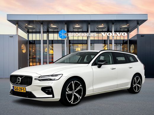 Volvo V60 B4 Plus Dark | 19" | Panoramadak | Full LED | Getint glas | Elektrisch verst. stoelen | Stoel/stu... Volvo V60 B4 Plus Dark | 19" | Panoramadak | Full LED | Getint glas | Elektrisch verst. stoelen | Stoel/stu...