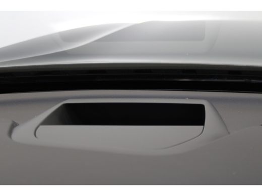 Volvo  XC60 Volvo T6 AWD Ultimate Dark 350PK | Luchtvering | B&W Audio | Trekhaak | 21'' | 360º view | HUD | ... ActivLease financial lease