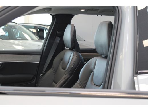 Volvo  XC90 T8 AWD 455PK Ultra | Massage + Ventilatie | Luchtvering | B&W Audio | Gelam Glas |  360º view ActivLease financial lease
