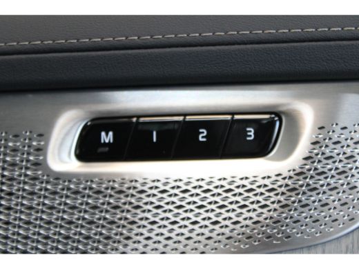 Volvo  XC90 T8 AWD 455PK Ultra | Massage + Ventilatie | Luchtvering | B&W Audio | Gelam Glas |  360º view ActivLease financial lease