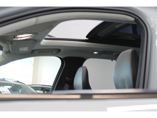 Volvo  XC90 T8 AWD 455PK Ultra | Massage + Ventilatie | Luchtvering | B&W Audio | Gelam Glas |  360º view ActivLease financial lease