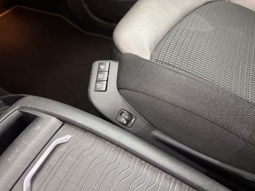 Citroën Grand C4 Spacetourer 1.2 PureTech Business [ 7-Pers. ] Aut. *NAVI-FULLMAP | DIGI-COCKPIT | CAMERA | LEATHER-MICROFIBRE... ActivLease financial lease
