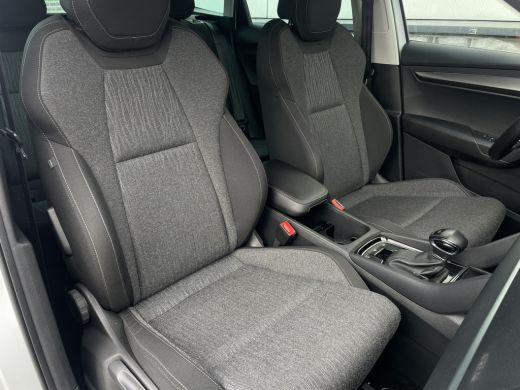 Skoda Karoq 1.5 TSI ACT Style | LED | Navi | Virtual Cockpit | Carplay | Camera ActivLease financial lease