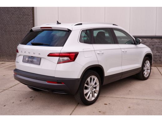 Skoda Karoq 1.5 TSI ACT Style | LED | Navi | Virtual Cockpit | Carplay | Camera ActivLease financial lease