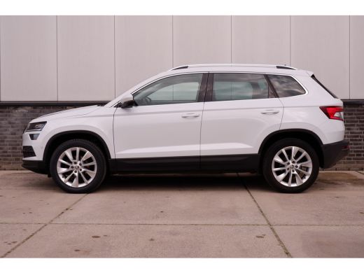 Skoda Karoq 1.5 TSI ACT Style | LED | Navi | Virtual Cockpit | Carplay | Camera ActivLease financial lease