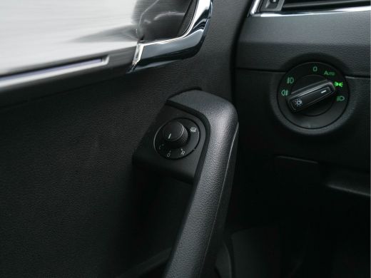 Skoda Octavia 1.0 TSI Greentech Style Business Aut. *FULL-LED | LEATHER-ALCANTARA | NAVI-FULLMAP | CANTON-AUDIO... ActivLease financial lease