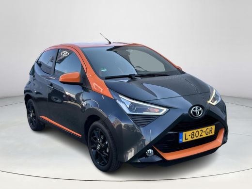 Toyota Aygo 1.0 VVT-i x-JBL ActivLease financial lease