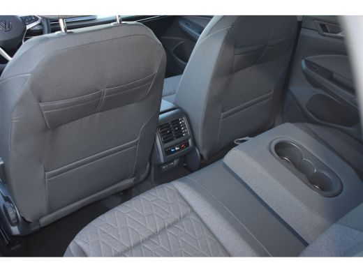 Volkswagen Golf Volkswagen Life Edition eHybrid | 'App-Connect' draadloze smartphone integratie | Achterbank in o... ActivLease financial lease