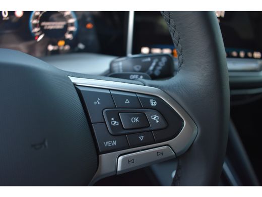 Volkswagen Golf Volkswagen Life Edition eHybrid | 'App-Connect' draadloze smartphone integratie | Achterbank in o... ActivLease financial lease