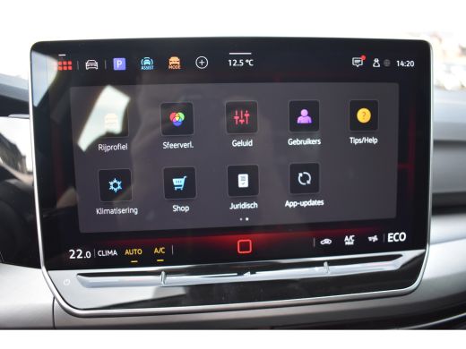 Volkswagen Golf Volkswagen Life Edition eHybrid | 'App-Connect' draadloze smartphone integratie | Achterbank in o... ActivLease financial lease