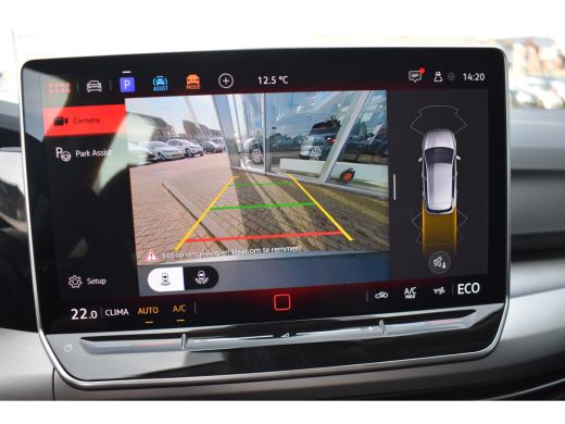 Volkswagen Golf Volkswagen Life Edition eHybrid | 'App-Connect' draadloze smartphone integratie | Achterbank in o... ActivLease financial lease