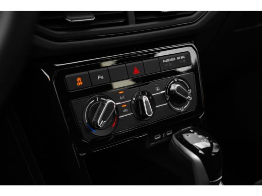 Volkswagen T-Cross Life Edition | 'App-Connect' draadloze smartphone integratie | Achterlichten LED | Afstandscontro... ActivLease financial lease